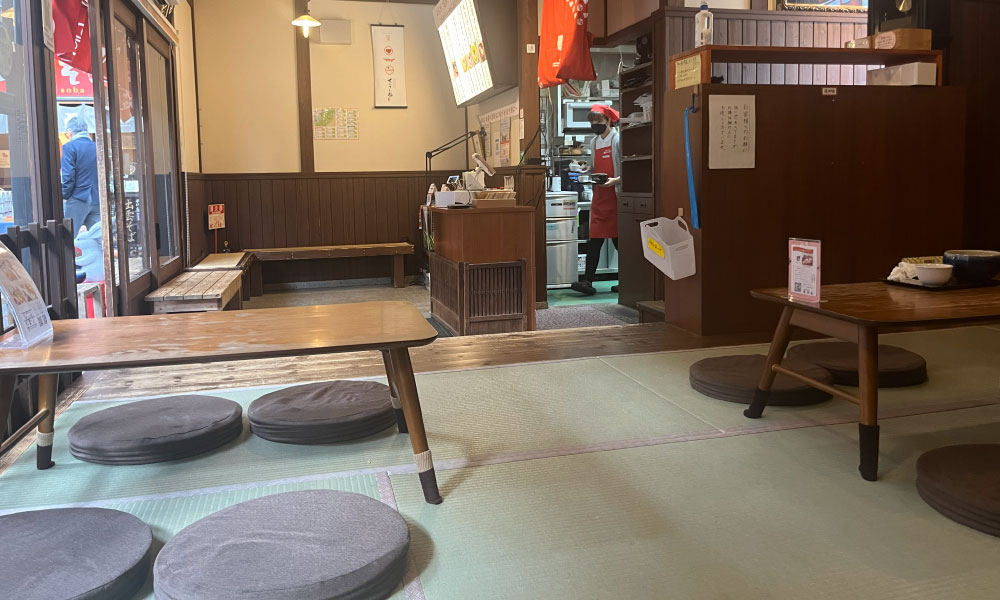 勢溜すぐのご縁横丁